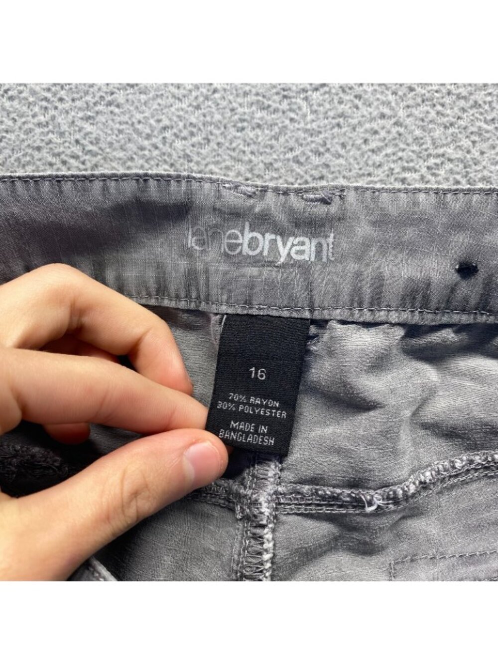 Lane Bryant Easy Pant satin cargo jogger gunmetal gray Size 16,Zipper,Pockets - Picture 3 of 8